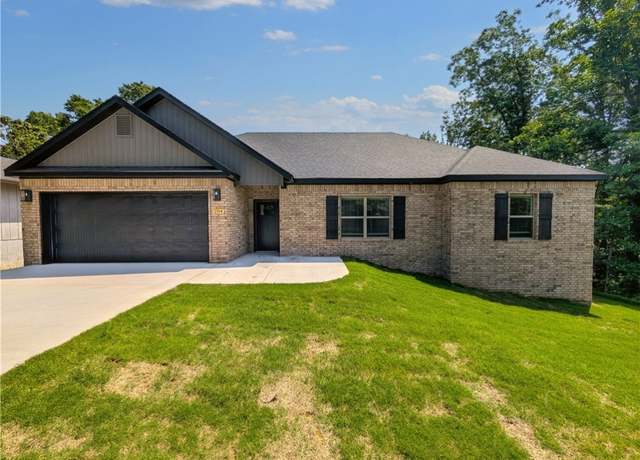Property at 13 Epping Dr, Bella Vista, AR 72714, 3 beds, 2 baths