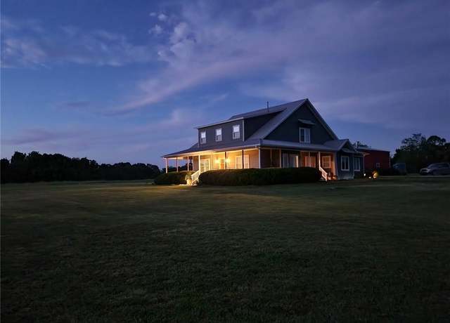 Property at 16000 Peterson Rd, Gentry, AR 72734, 4 beds, 3.5 baths