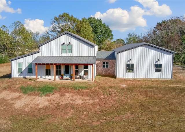 Property at 12130 Farrar Rd, Bentonville, AR 72713, 4 beds, 4 baths