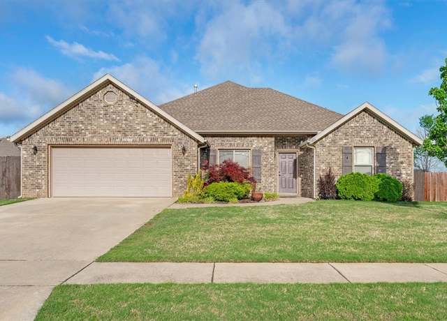Property at 1360 Colonel Bass Ln, Prairie Grove, AR 72753, 3 beds, 2 baths
