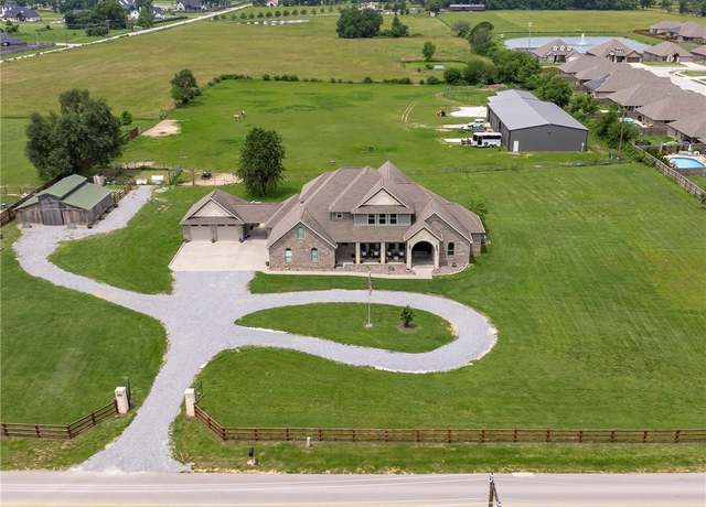 Property at 11267 Walters Rd, Bentonville, AR 72712, 4 beds, 3 baths