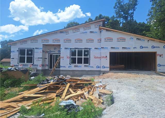 Property at 273 Stoneykirk Dr, Bella Vista, AR 72715, 3 beds, 2 baths