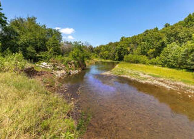 Property at 8828 Us-412 Hwy, Green Forest, AR 72638, 2 beds, 2 baths