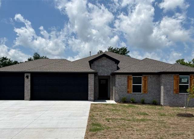 Property at 500 Terrace Ave, Prairie Grove, AR 72753, 4 beds, 2 baths