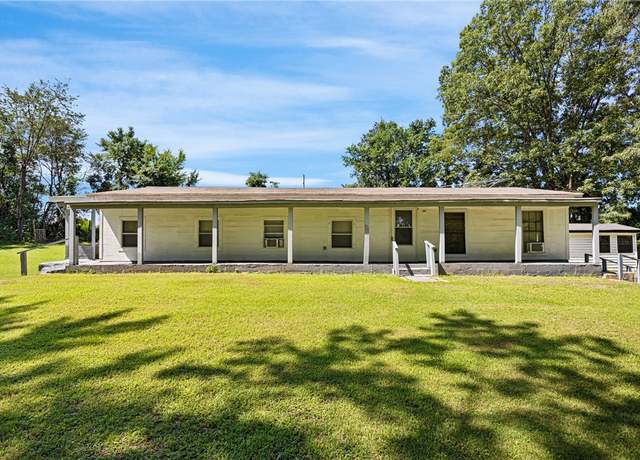 Property at 651 Sr 247, Russellville, AR 72802, 2 beds, 2 baths