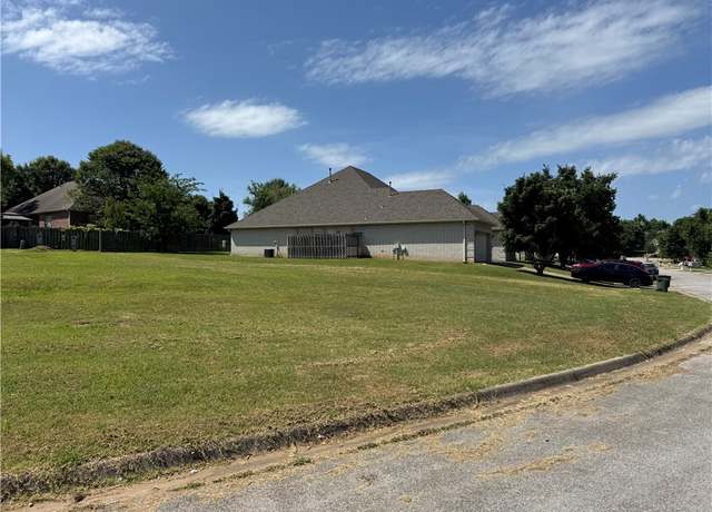 Property at 6229-6227 Milliken Bnd, Fayetteville, AR 72704