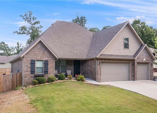 Property at 6 Carole Rae Ln, Bella Vista, AR 72714, 4 beds, 2.5 baths