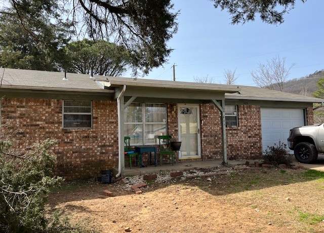 Property at 409 NW 8th St, Atkins, AR 72823, 3 beds, 1.5 baths