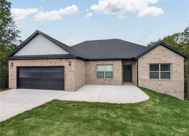 Property at 18 Aberdeen Ln, Bella Vista, AR 72714, 4 beds, 2 baths