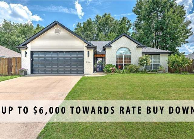 Property at 3061 White Oak Pl, Springdale, AR 72762, 3 beds, 2 baths