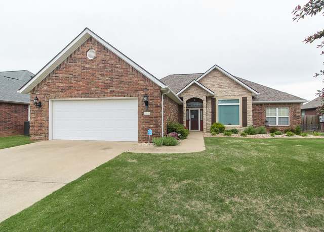 Property at 203 W Hayden Blvd, Rogers, AR 72756, 3 beds, 2.5 baths