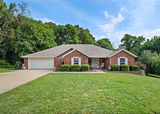 Property at 16 Olmsted Ln, Bella Vista, AR 72715, 3 beds, 2 baths
