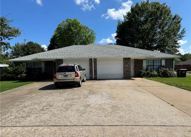 Property at 2883 Adrian Ave, Springdale, AR 72764, 2 beds, 2 baths