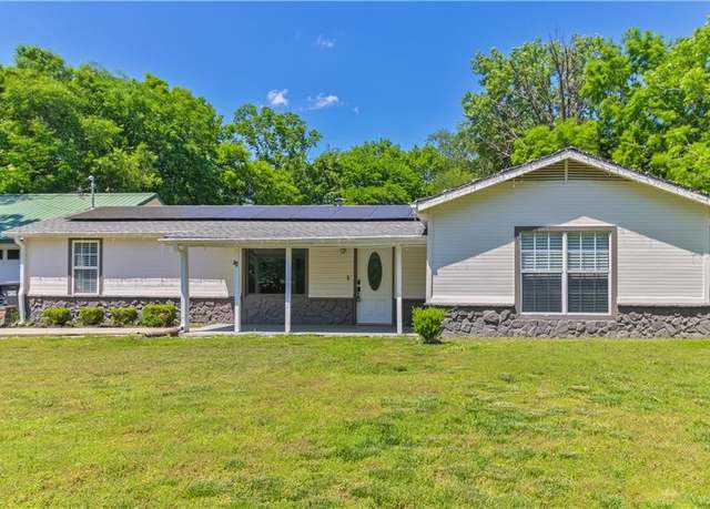 Property at 2182 Shumate, Springdale, AR 72762, 3 beds, 2 baths