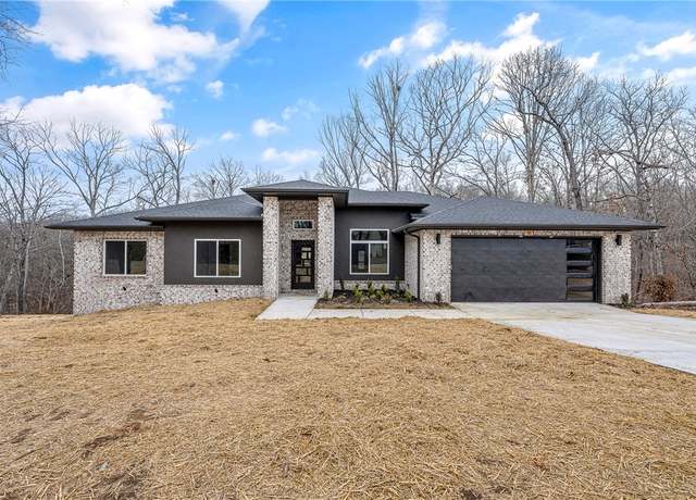 Property at 36 York Dr, Bella Vista, AR 72714, 3 beds, 3 baths