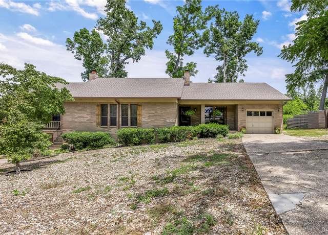 Property at 2208 & 2210 Oakwood Ave, Bentonville, AR 72712, 4 beds, 4 baths