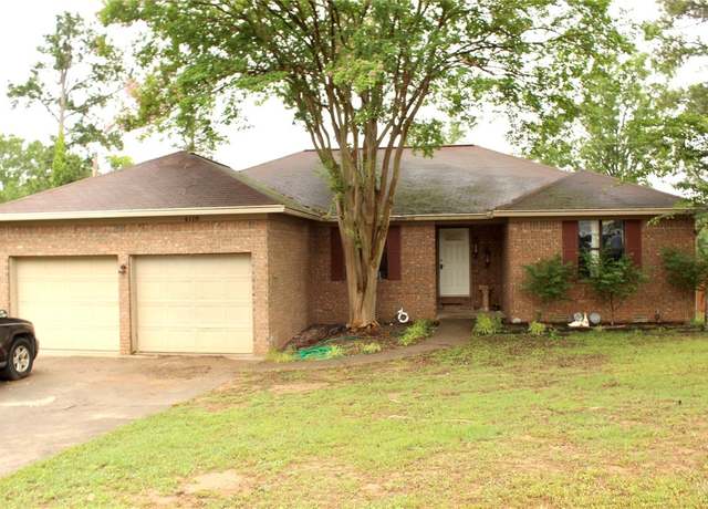 Property at 4118 Tanya Cir, Russellville, AR 72801, 4 beds, 2 baths