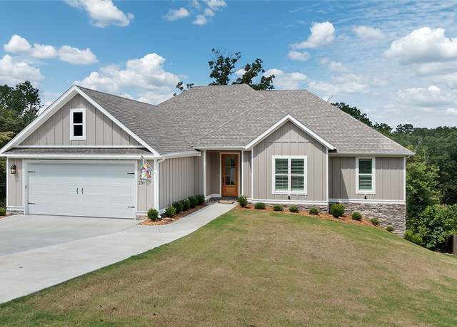 Property at 230 Kinross Dr, Bella Vista, AR 72715, 4 beds, 2 baths