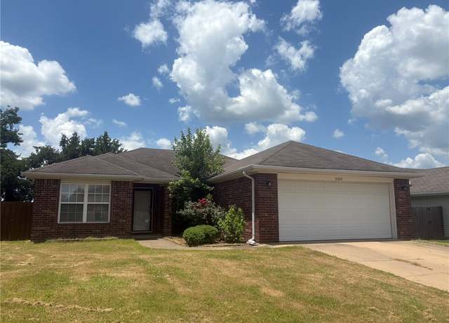 Property at 6604 SW Shady Rd, Bentonville, AR 72713, 3 beds, 2 baths