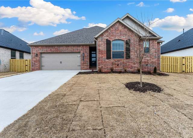 Property at 1912 Edwards St, Pea Ridge, AR 72751, 4 beds, 2 baths