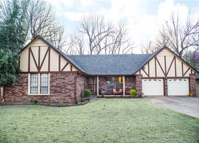 Property at 1450 Overo Cir, Springdale, AR 72762, 3 beds, 3.5 baths