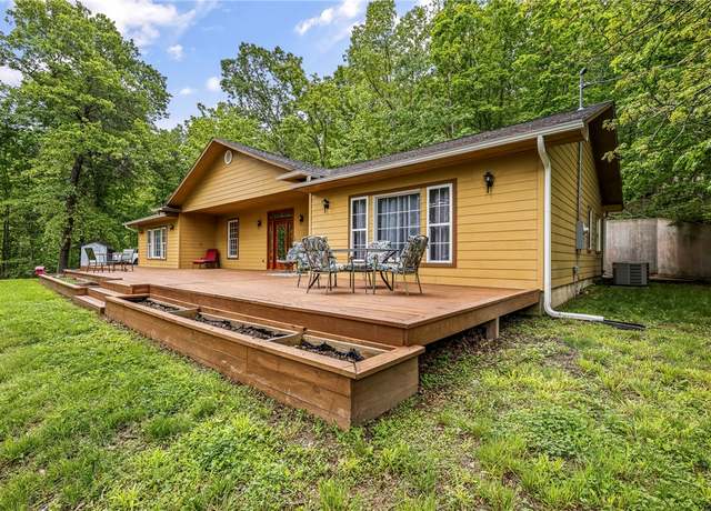 Property at 16969 Posy Mountain Rd, Rogers, AR 72756, 3 beds, 2 baths