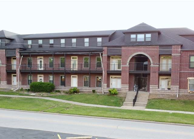 Property at 1115 N Leverett Ave #105, Fayetteville, AR 72703, 2 beds, 2 baths