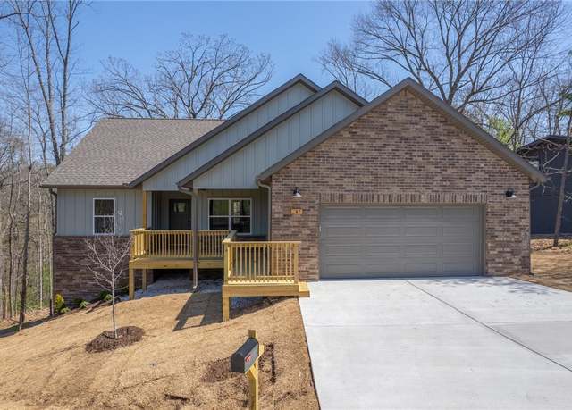 Property at 4 Burton Ln, Bella Vista, AR 72715, 3 beds, 2 baths