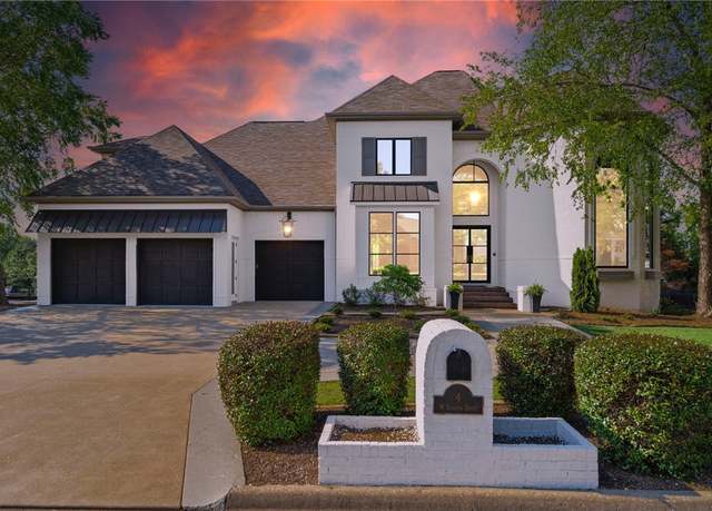 Property at 4 W Leiston Dr, Rogers, AR 72758, 6 beds, 8.5 baths