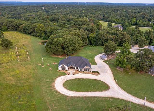 Property at 12188 Bedrock Ln, Bentonville, AR 72712, 4 beds, 3.5 baths