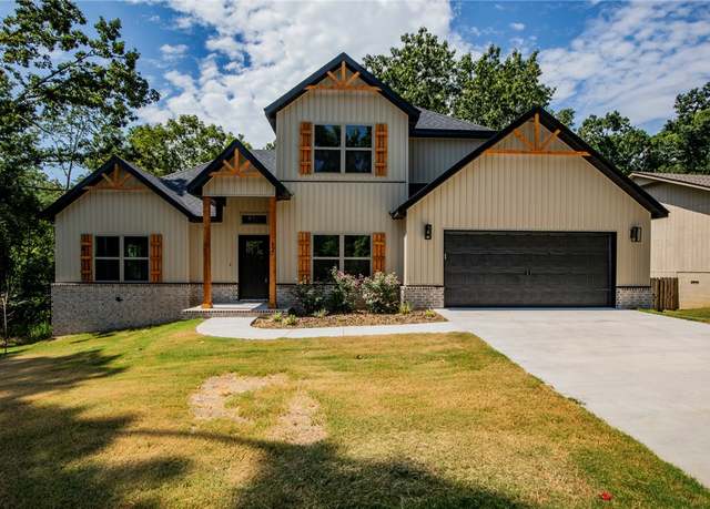 Property at 12 Angus Ln, Bella Vista, AR 72715, 2 beds, 2.5 baths