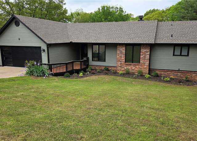 Property at 12 Dunedin Ln, Bella Vista, AR 72715, 4 beds, 3.5 baths