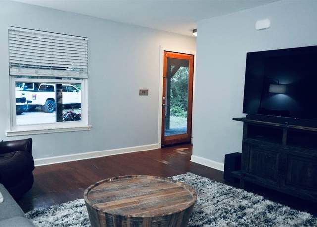 Property at 1211 N Mission Blvd, Fayetteville, AR 72701, 3 beds, 2 baths
