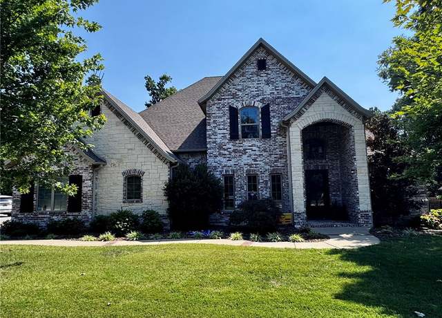 Property at 1312 Royal Ave, Centerton, AR 72719, 4 beds, 3.5 baths
