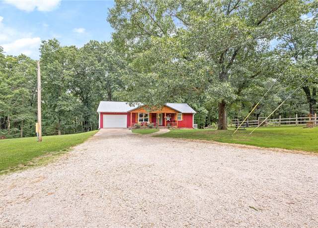 Property at 16590 Roughton Ln, Pea Ridge, AR 72751, 3 beds, 2.5 baths