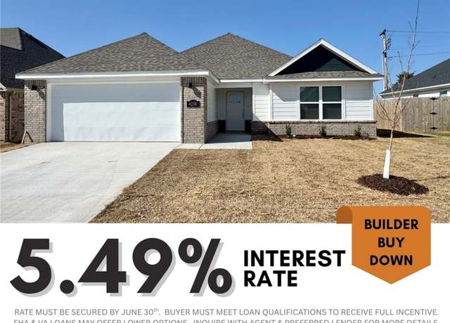 Property at 4258 W Buckaroo St, Fayetteville, AR 72704, 4 beds, 2 baths