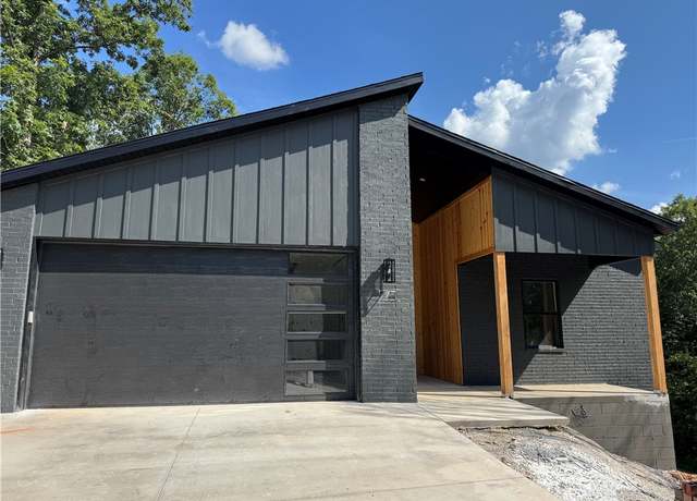 Property at 7 Consett Ln, Bella Vista, AR 72714, 3 beds, 2 baths