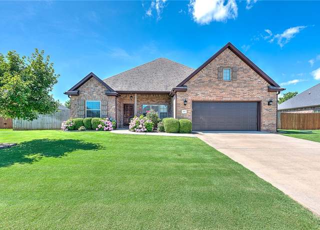 Property at 1917 Florence Ave, Lowell, AR 72745, 3 beds, 2 baths