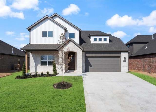 Property at 7205 SW Basswood Ave, Bentonville, AR 72713, 4 beds, 3 baths