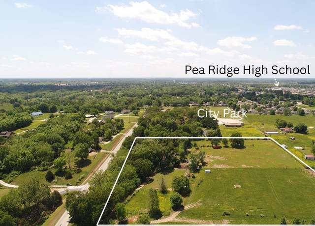 Property at 2749 Hayden Rd, Pea Ridge, AR 72751, 3 beds, 2 baths