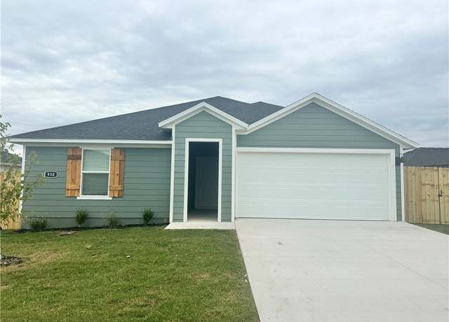 Property at 930 Rently St, Prairie Grove, AR 72753, 3 beds, 2 baths