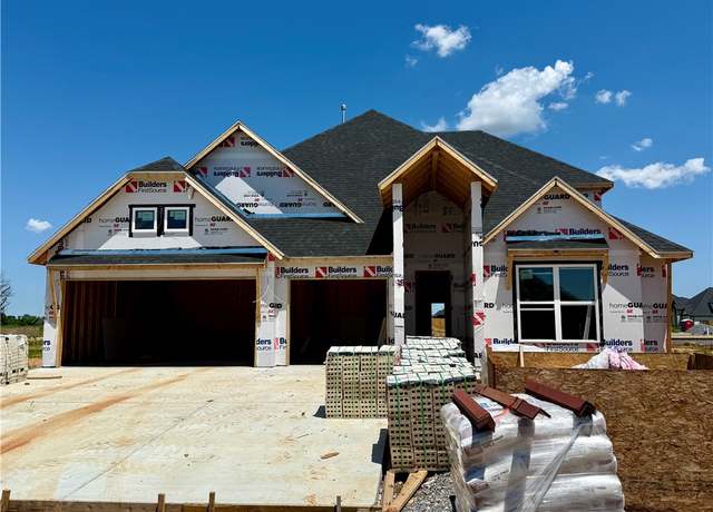 Property at 1450 Dresden Dr, Centerton, AR 72719, 4 beds, 3.5 baths
