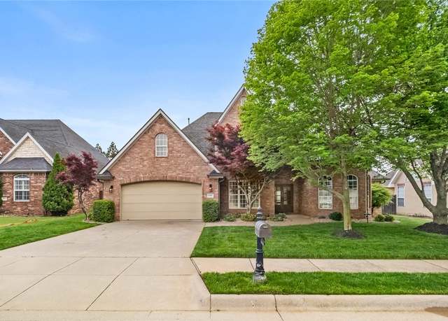 Property at 5095 S Strathmore Station Dr, Rogers, AR 72758, 4 beds, 2.5 baths