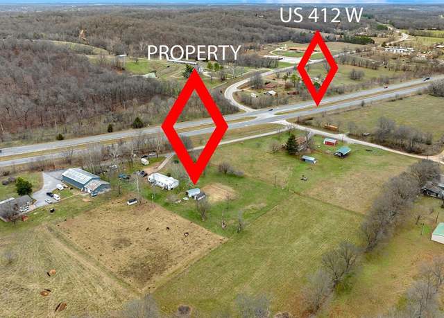 Property at 18491 Taylor Corn Rd, Siloam Springs, AR 72761, 3 beds, 2 baths