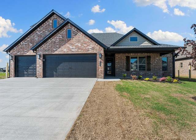 Property at 1440 Tiffany St, Centerton, AR 72719, 5 beds, 3.5 baths
