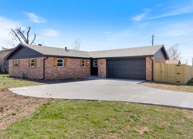 Property at 500 S Dixieland Rd, Rogers, AR 72758, 3 beds, 1.5 baths