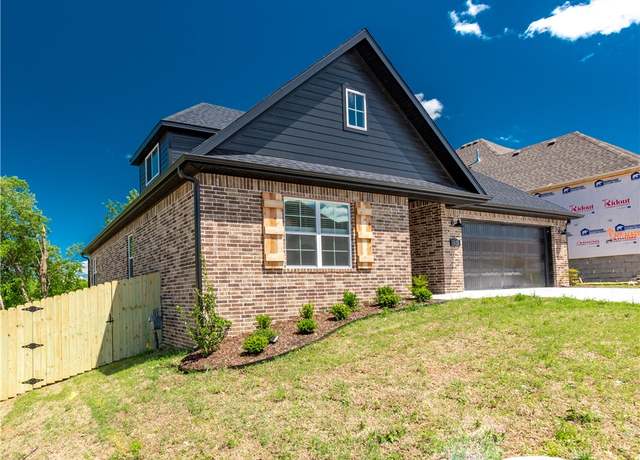 Property at 3677 E Greystone Dr, Fayetteville, AR 72764, 3 beds, 2 baths