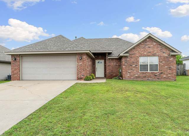 Property at 801 SW Castlewood St, Bentonville, AR 72712, 3 beds, 2 baths