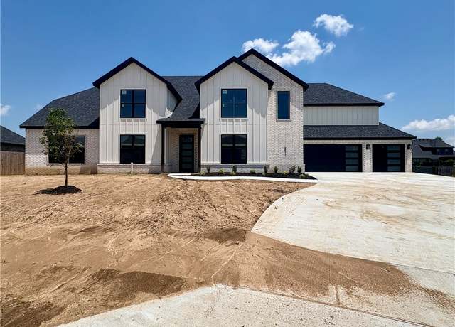 Property at 6417 S 59th St, Rogers, AR 72758, 4 beds, 3.5 baths