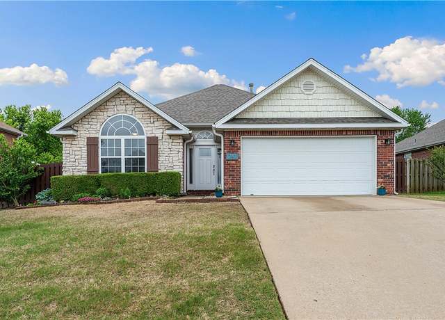 Property at 741 Golden Meadow Ave, Springdale, AR 72764, 3 beds, 2 baths